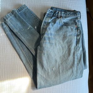 Levi 501 Distressed Jeans